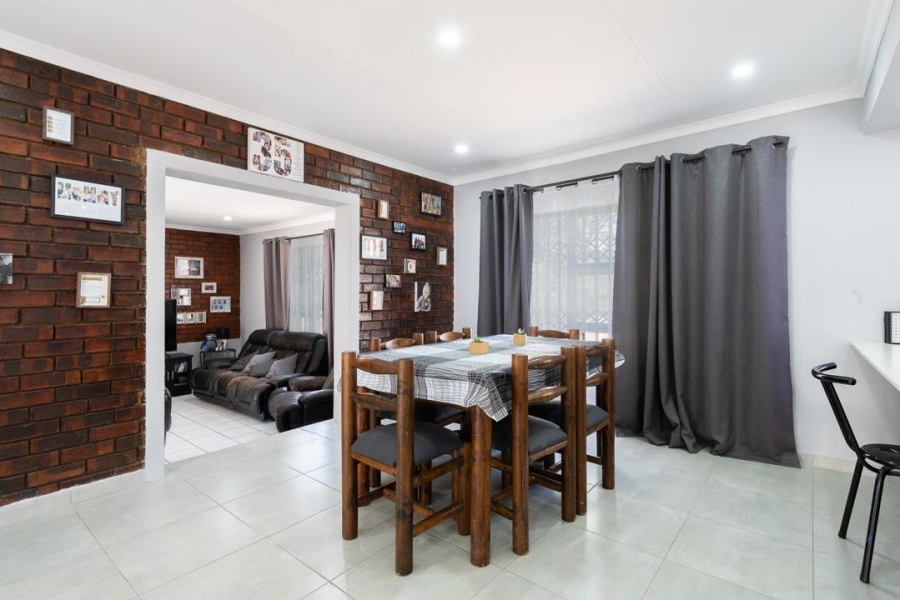 3 Bedroom Property for Sale in Bassonia Gauteng