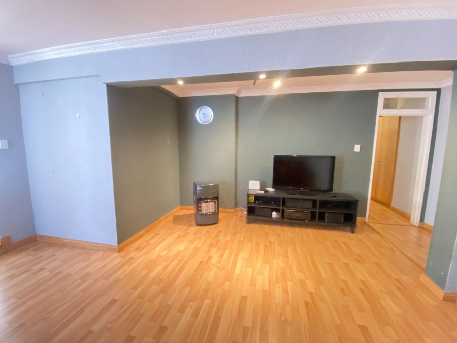 3 Bedroom Property for Sale in Robertsham Gauteng