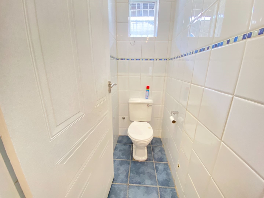 3 Bedroom Property for Sale in Robertsham Gauteng
