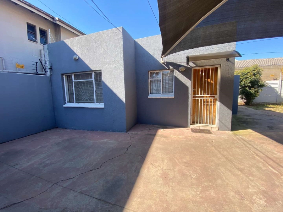 3 Bedroom Property for Sale in Robertsham Gauteng