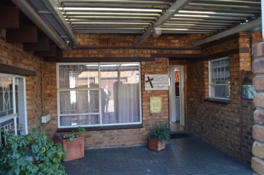 3 Bedroom Property for Sale in Randhart Gauteng