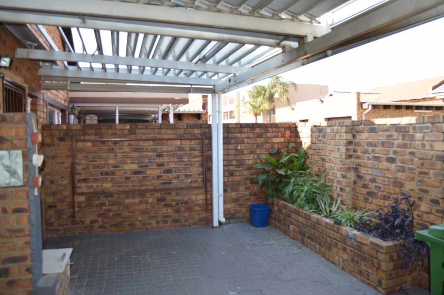 3 Bedroom Property for Sale in Randhart Gauteng