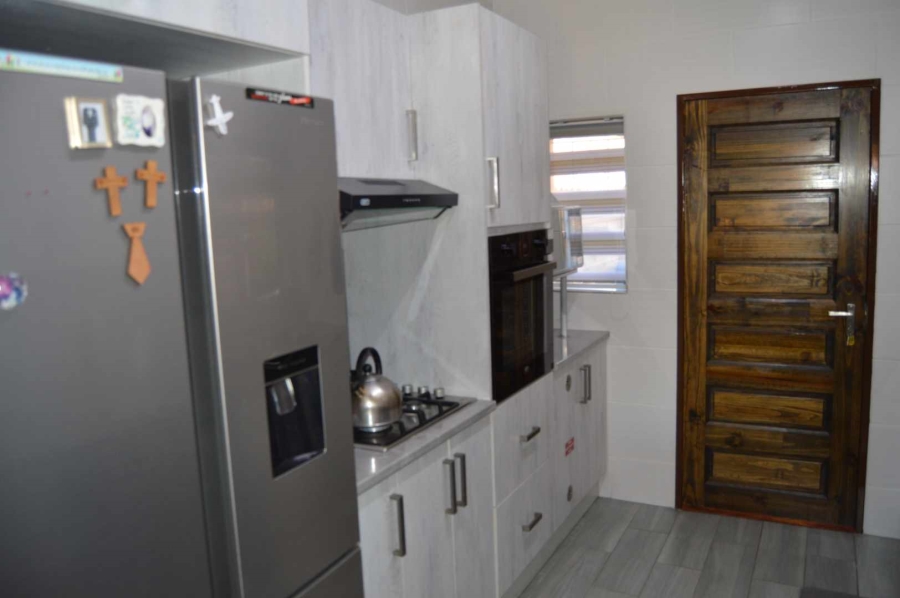 3 Bedroom Property for Sale in Randhart Gauteng