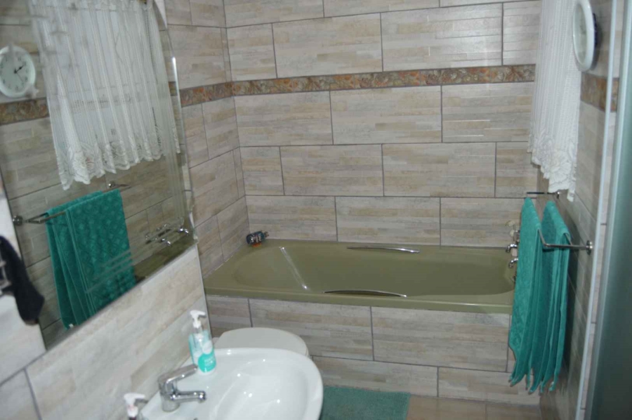 3 Bedroom Property for Sale in Randhart Gauteng