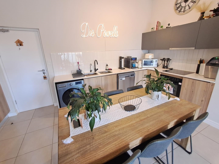 2 Bedroom Property for Sale in Aspen Hills Gauteng