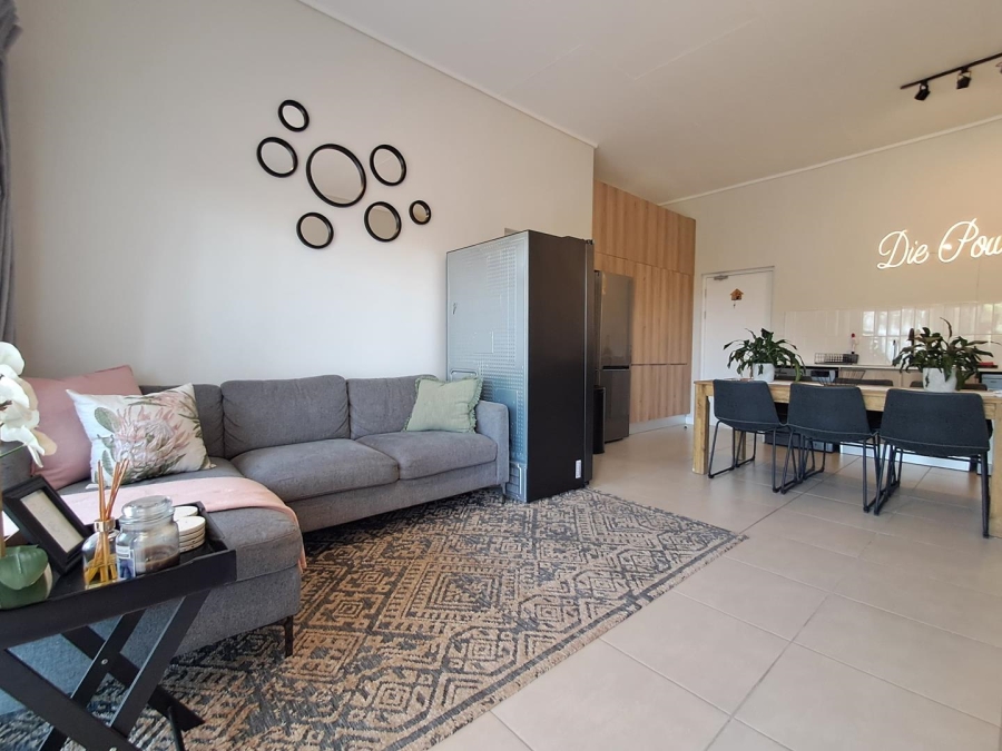 2 Bedroom Property for Sale in Aspen Hills Gauteng