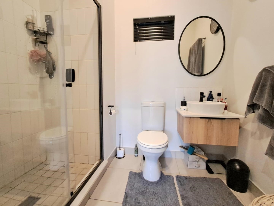 2 Bedroom Property for Sale in Aspen Hills Gauteng