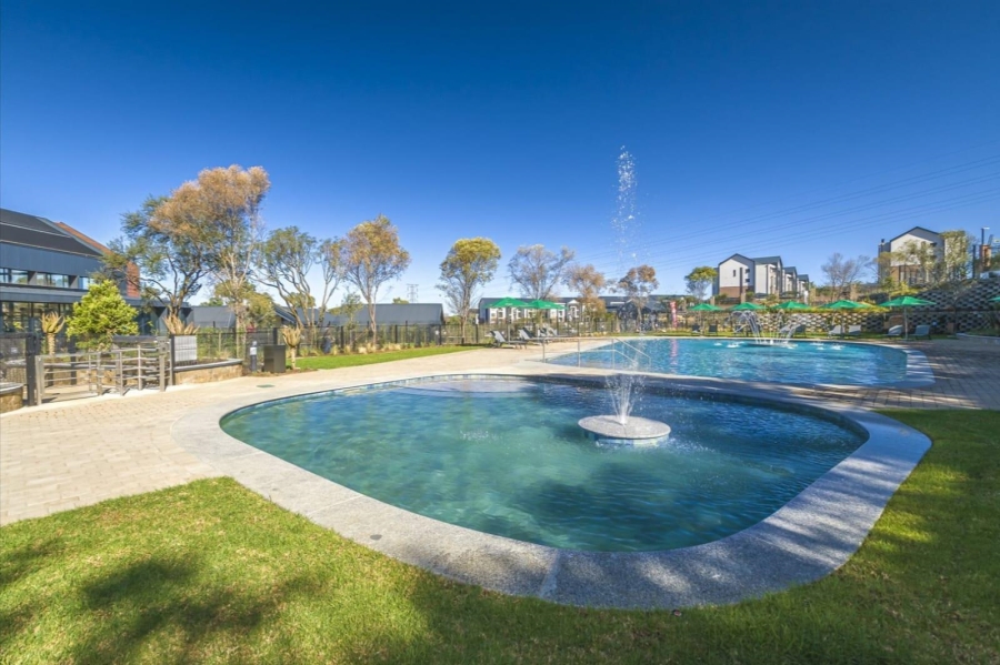 2 Bedroom Property for Sale in Aspen Hills Gauteng