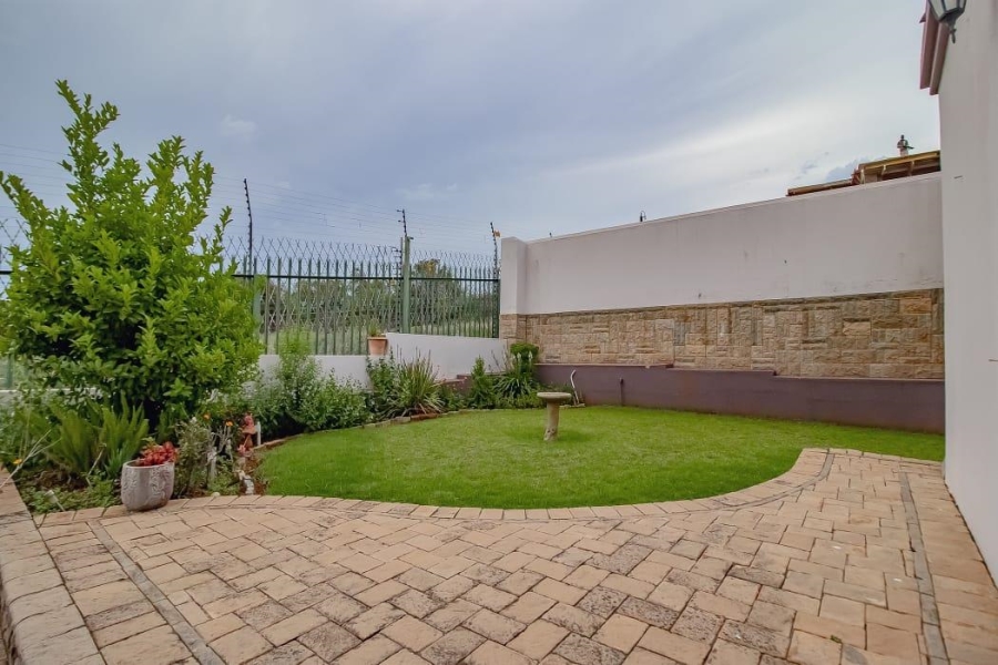 4 Bedroom Property for Sale in Amandasig Gauteng