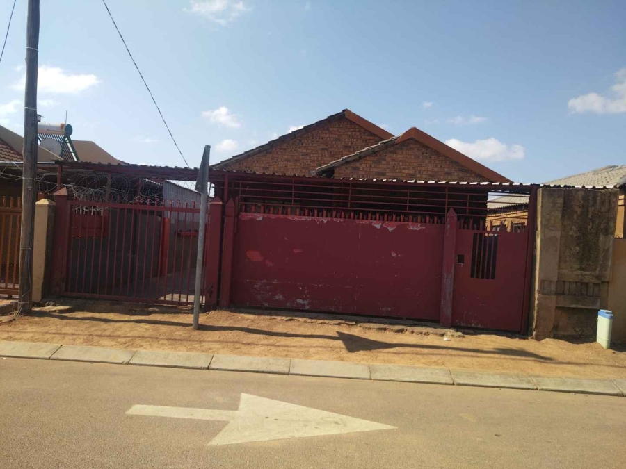 2 Bedroom Property for Sale in Soshanguve LL Gauteng