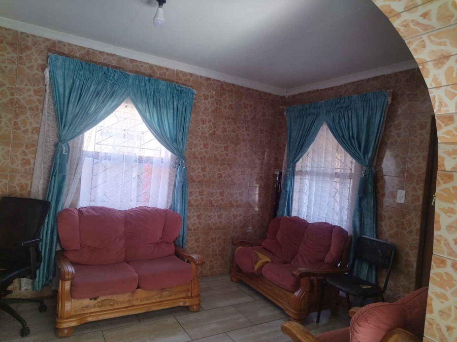 2 Bedroom Property for Sale in Soshanguve LL Gauteng