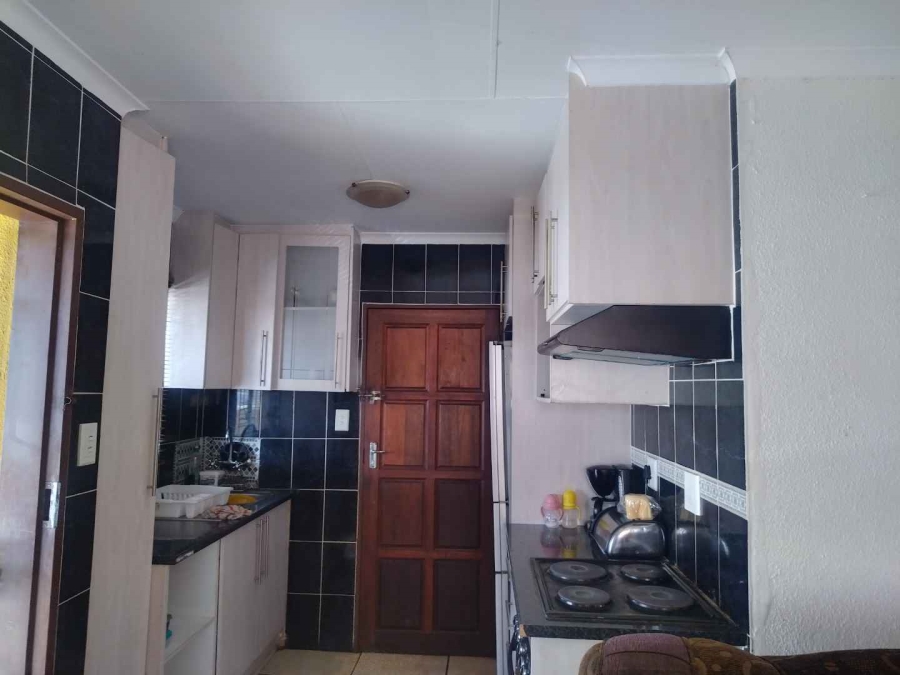 2 Bedroom Property for Sale in Soshanguve VV Gauteng