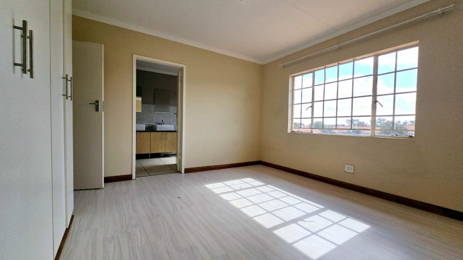 3 Bedroom Property for Sale in Equestria Gauteng
