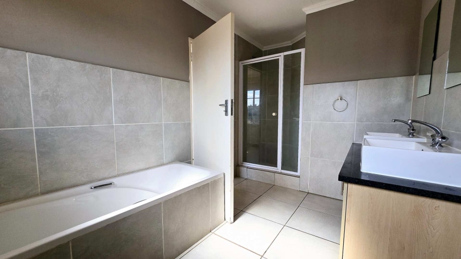 3 Bedroom Property for Sale in Equestria Gauteng