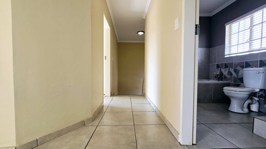 3 Bedroom Property for Sale in Equestria Gauteng