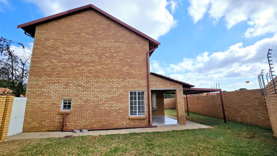 3 Bedroom Property for Sale in Equestria Gauteng