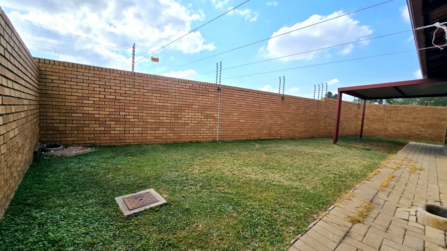3 Bedroom Property for Sale in Equestria Gauteng