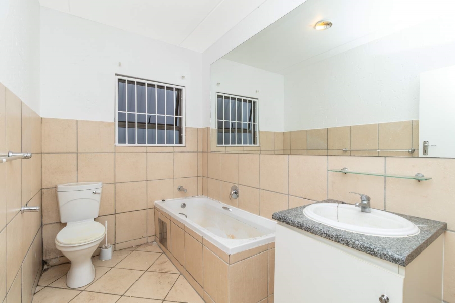 2 Bedroom Property for Sale in Northgate Gauteng