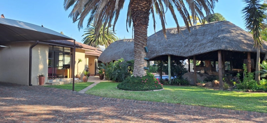 5 Bedroom Property for Sale in Libradene Gauteng
