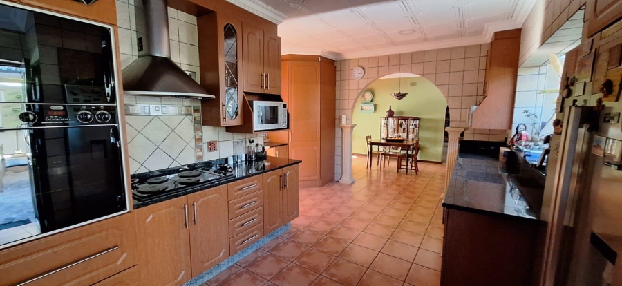 5 Bedroom Property for Sale in Libradene Gauteng