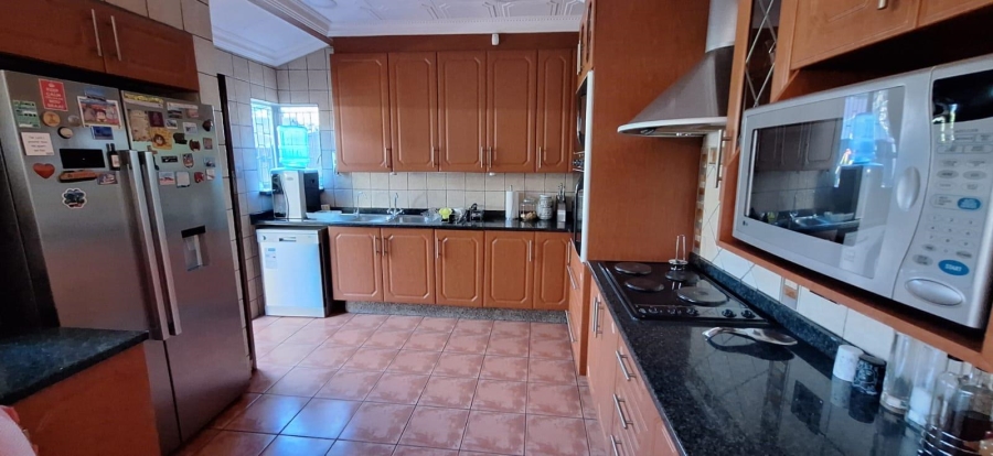 5 Bedroom Property for Sale in Libradene Gauteng