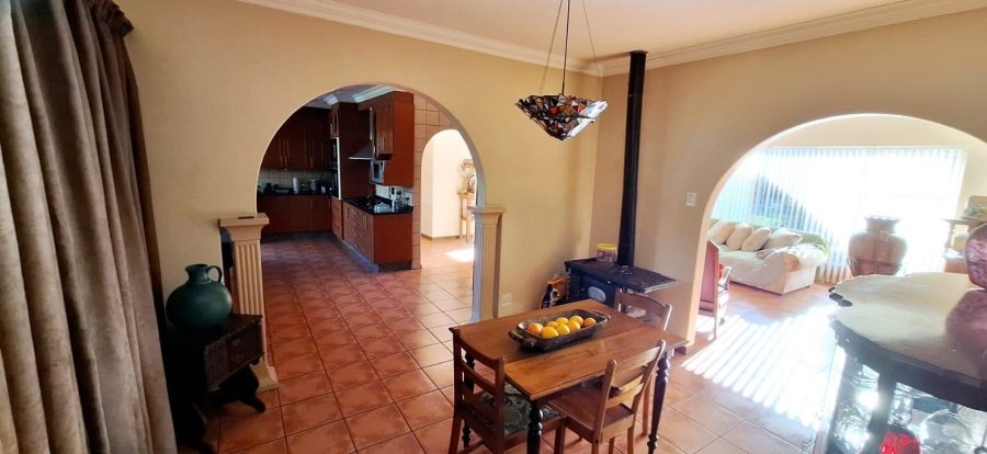 5 Bedroom Property for Sale in Libradene Gauteng