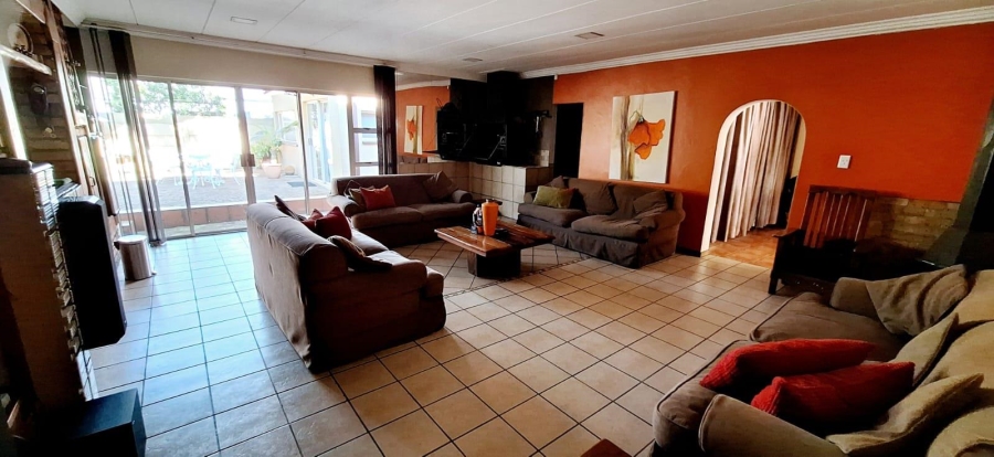 5 Bedroom Property for Sale in Libradene Gauteng
