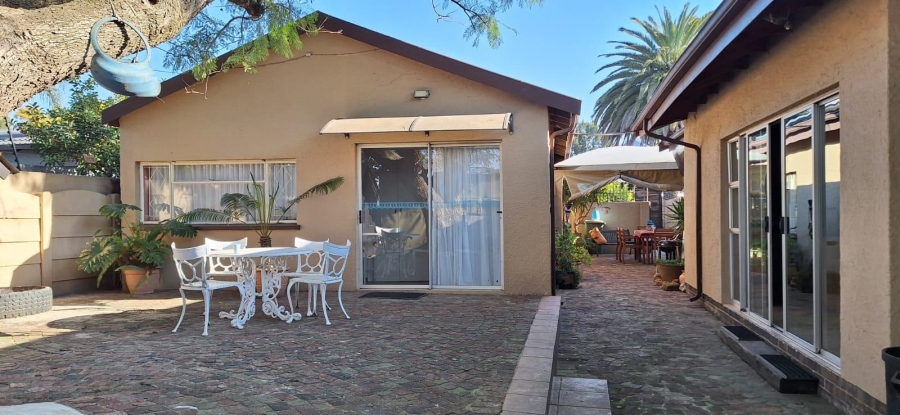 5 Bedroom Property for Sale in Libradene Gauteng