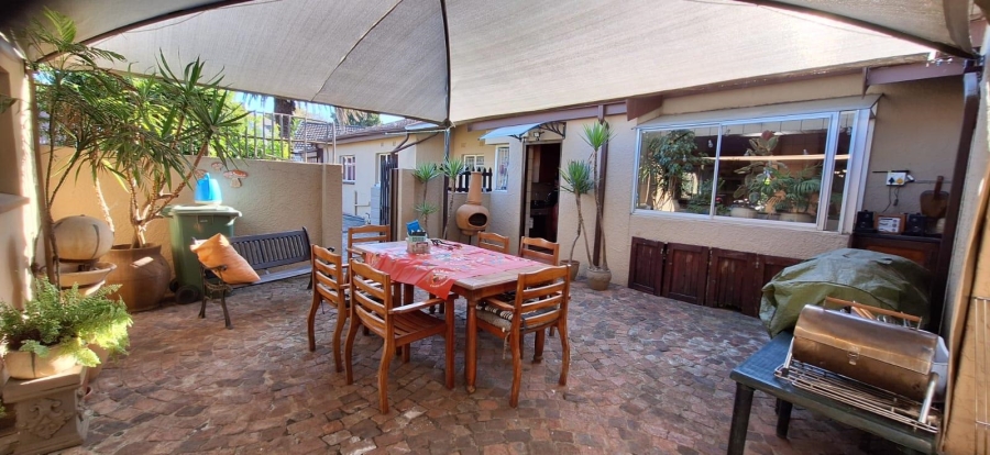 5 Bedroom Property for Sale in Libradene Gauteng