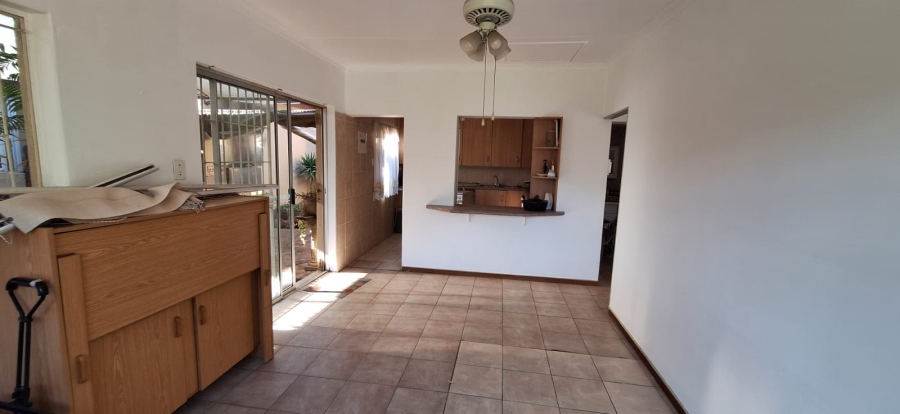 5 Bedroom Property for Sale in Libradene Gauteng