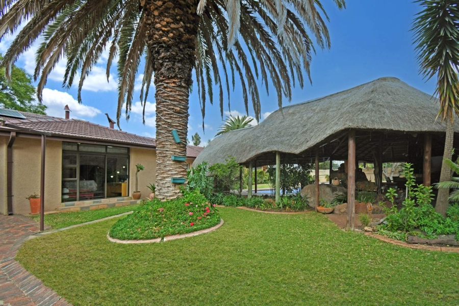 5 Bedroom Property for Sale in Libradene Gauteng