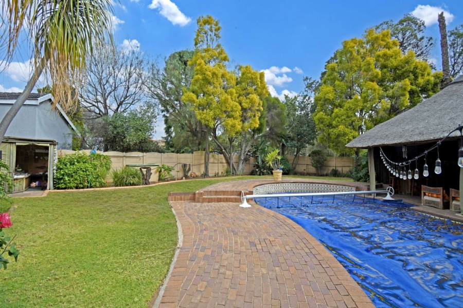 5 Bedroom Property for Sale in Libradene Gauteng