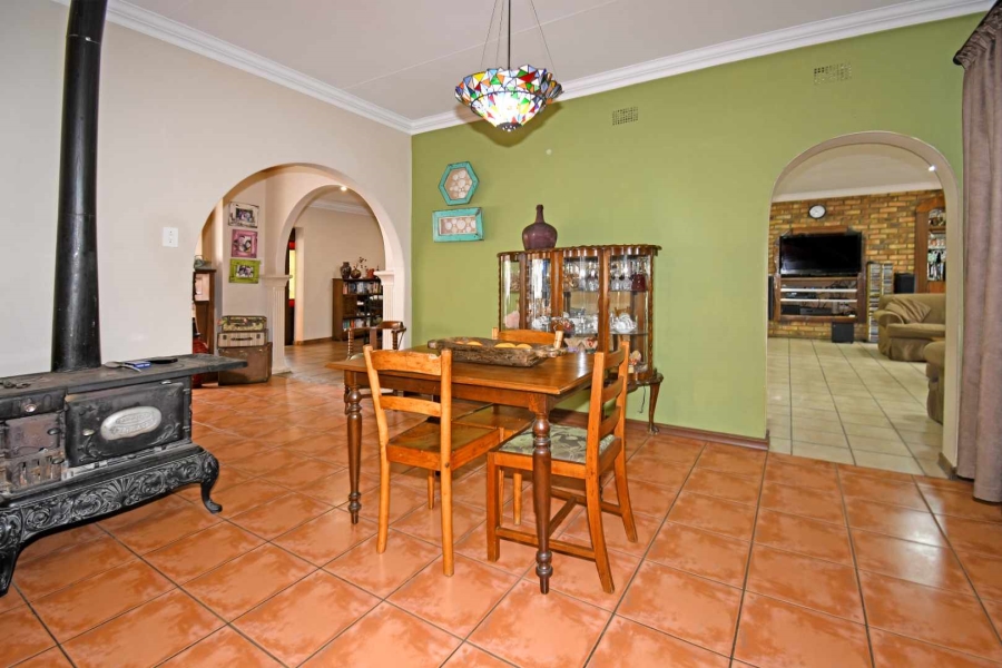 5 Bedroom Property for Sale in Libradene Gauteng