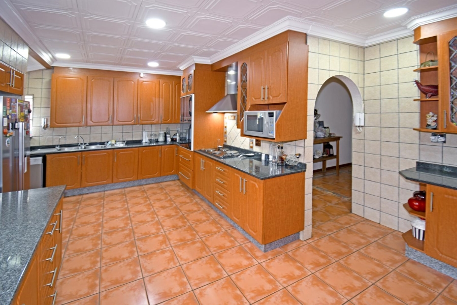 5 Bedroom Property for Sale in Libradene Gauteng