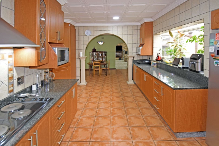 5 Bedroom Property for Sale in Libradene Gauteng