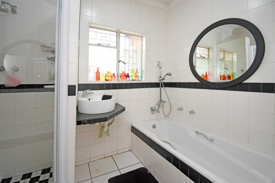 5 Bedroom Property for Sale in Libradene Gauteng