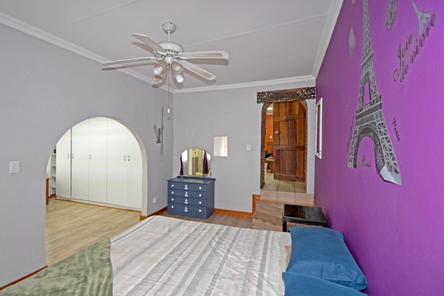 5 Bedroom Property for Sale in Libradene Gauteng