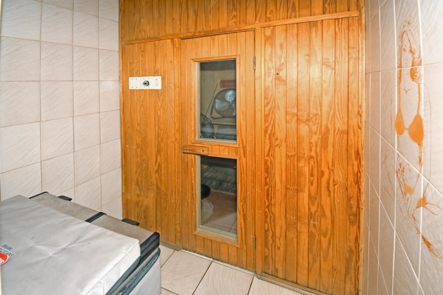 5 Bedroom Property for Sale in Libradene Gauteng