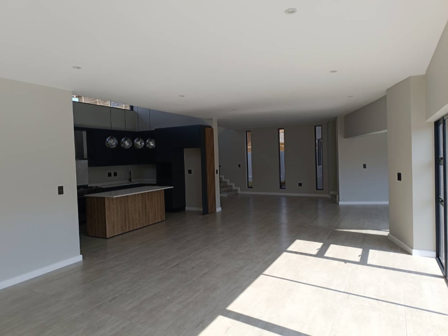 4 Bedroom Property for Sale in Midstream Heights Gauteng