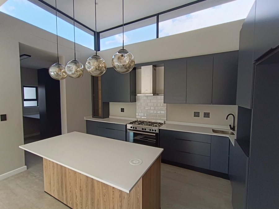 4 Bedroom Property for Sale in Midstream Heights Gauteng