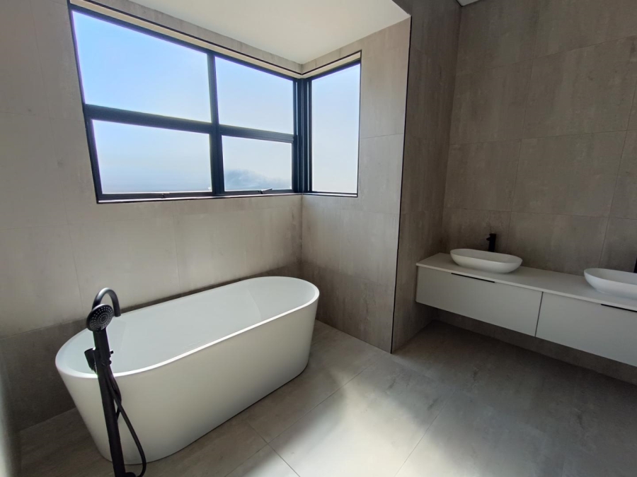 4 Bedroom Property for Sale in Midstream Heights Gauteng