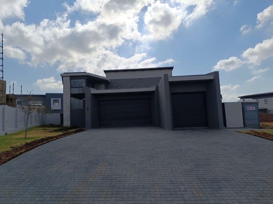 4 Bedroom Property for Sale in Midstream Heights Gauteng