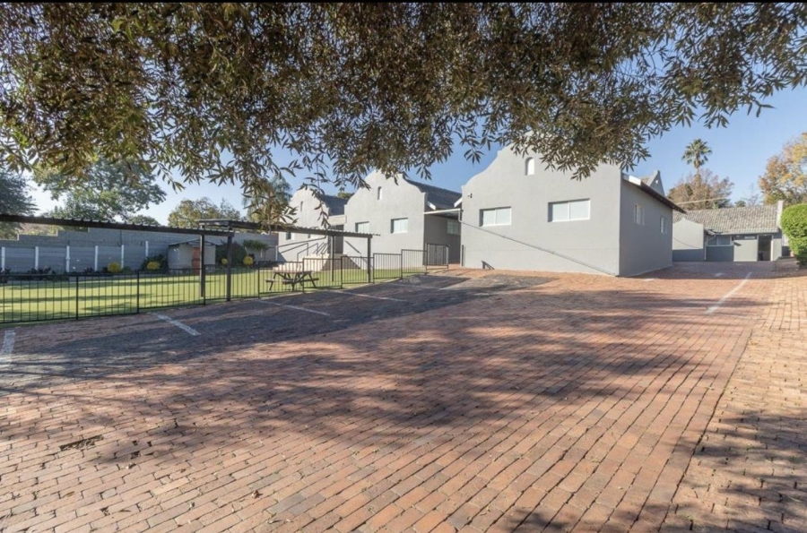 12 Bedroom Property for Sale in Bryanston Gauteng