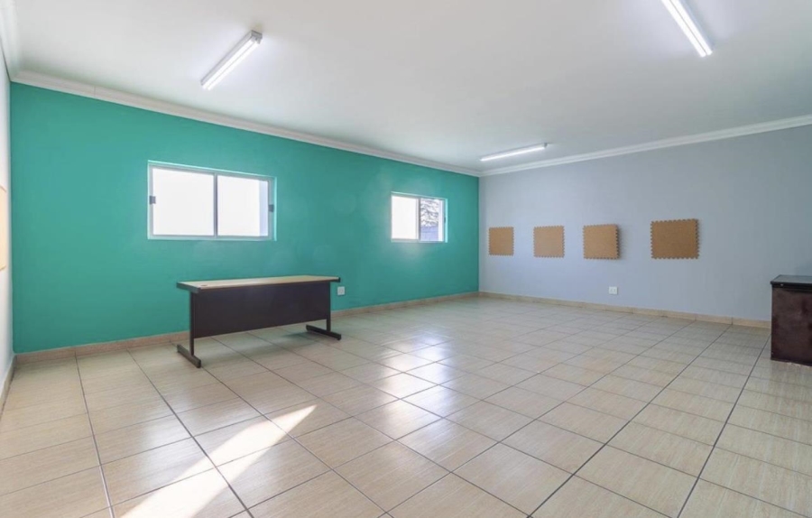 12 Bedroom Property for Sale in Bryanston Gauteng