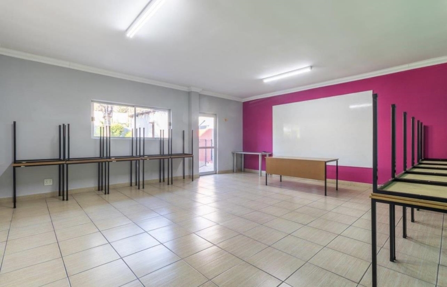 12 Bedroom Property for Sale in Bryanston Gauteng