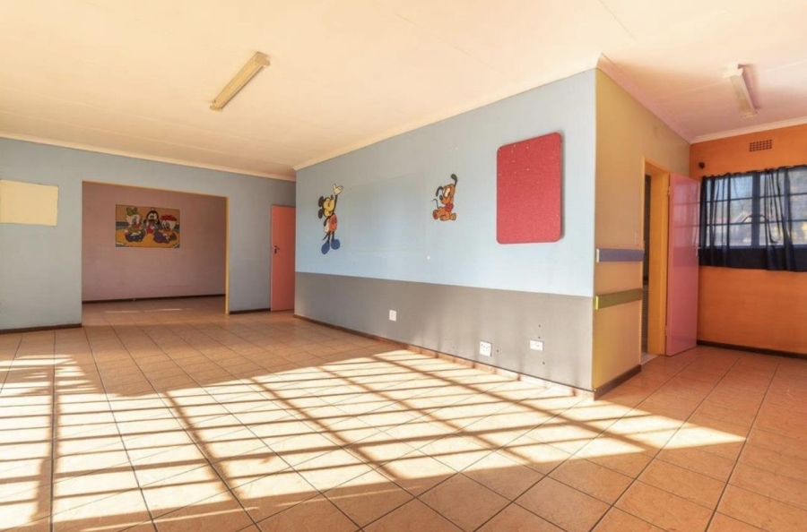 12 Bedroom Property for Sale in Bryanston Gauteng