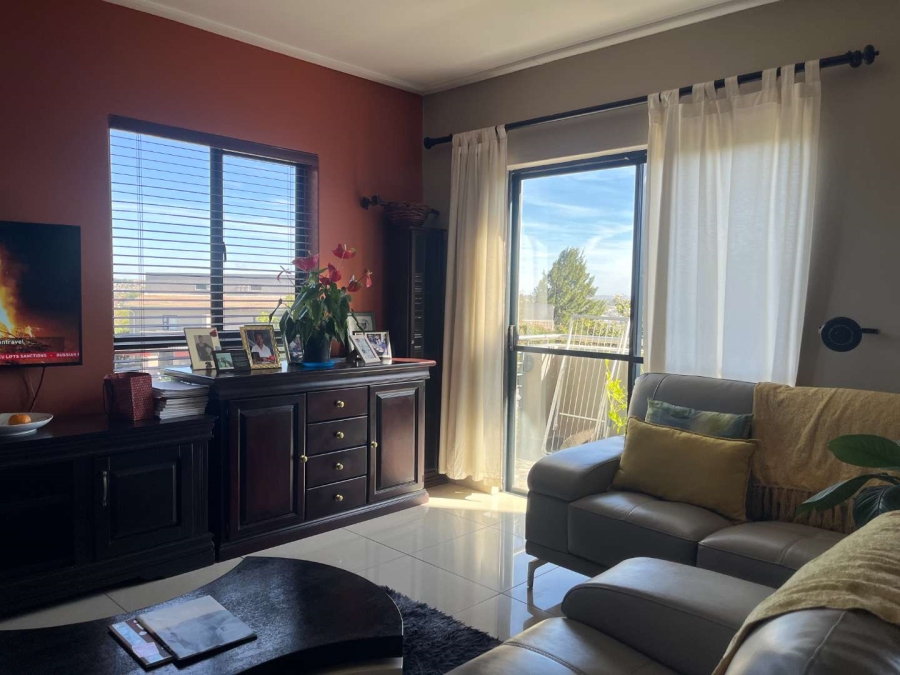 To Let 2 Bedroom Property for Rent in Jackal Creek Golf Estate Gauteng