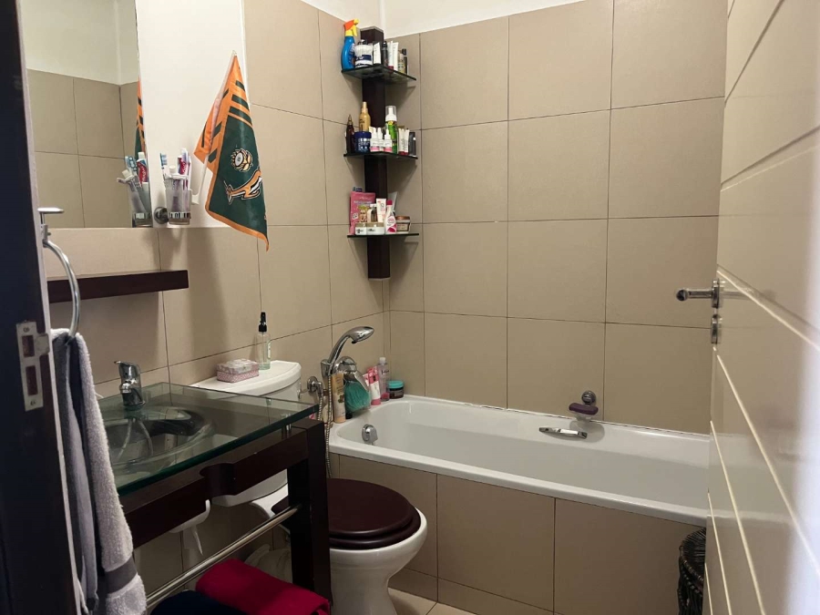 To Let 2 Bedroom Property for Rent in Jackal Creek Golf Estate Gauteng