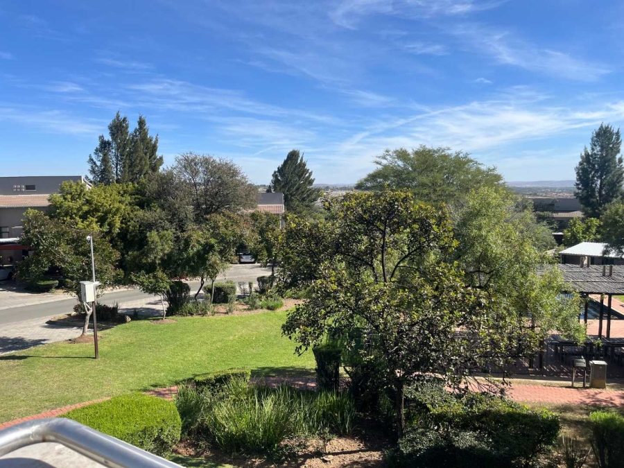To Let 2 Bedroom Property for Rent in Jackal Creek Golf Estate Gauteng