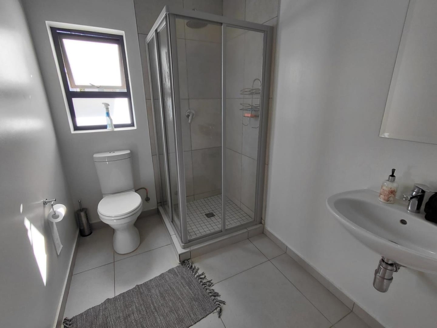 To Let 3 Bedroom Property for Rent in Broadacres Gauteng